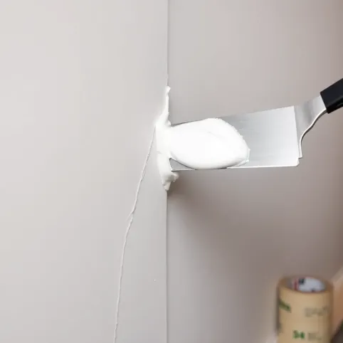 Czym szpachlować łączenia płyt gipsowych